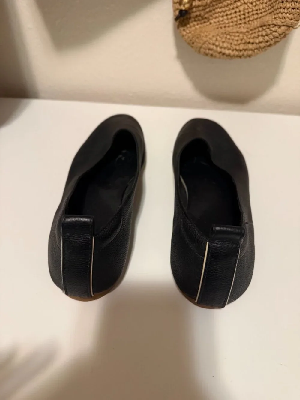 Everlane day glove flats
